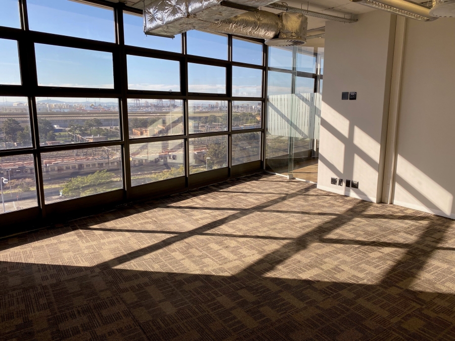 To Let Commercial Property for Rent in Woodstock Western Cape